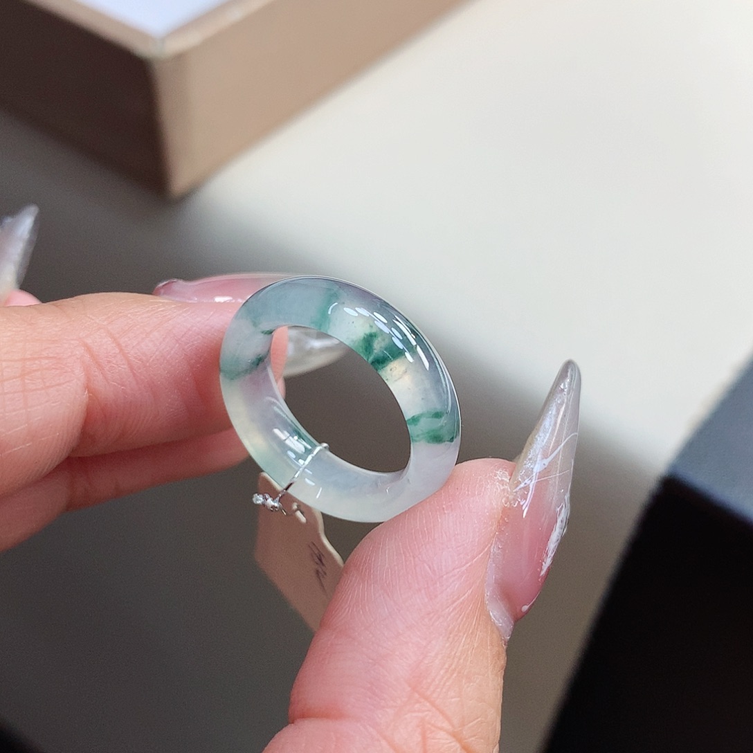 翡翠戒指未镶嵌13号