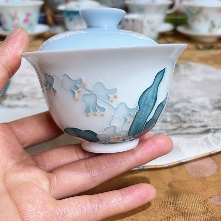 【闪购商品】瓷片铃兰幽梦盖碗哈哈哈哈