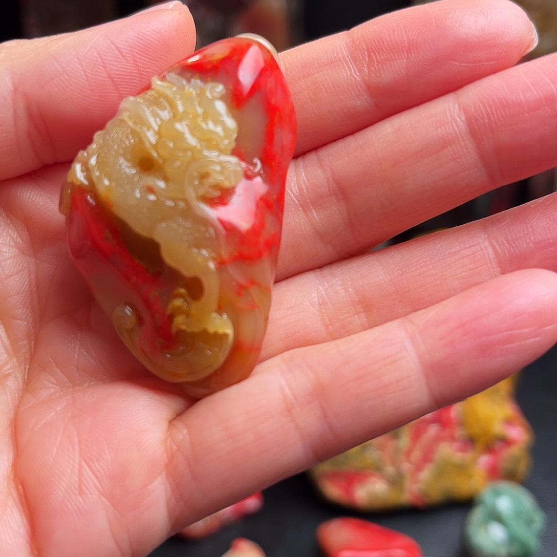 昌化石其他鸡血石挂件