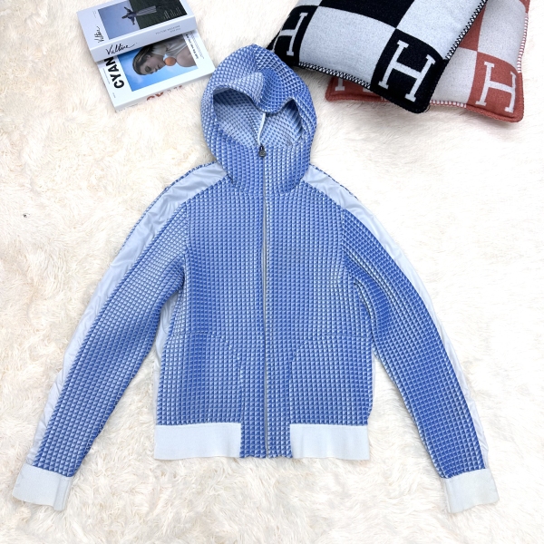 妃鱼/香奈儿/聚酯纤维/外套/95新/M一二九