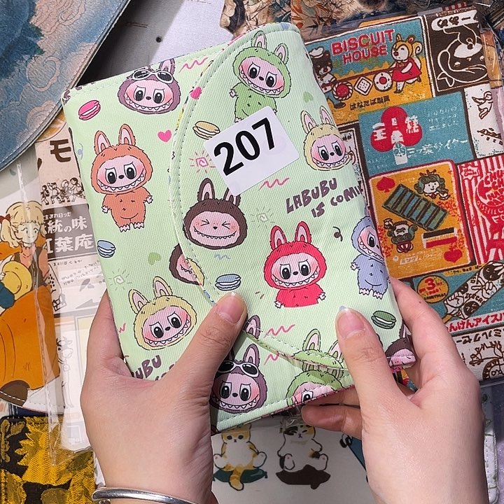 织绣A6活页不加纸 207。  