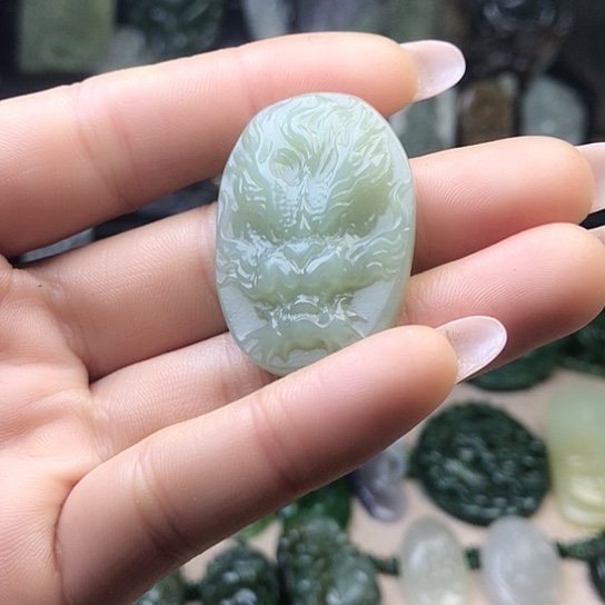 和田玉未镶嵌挂件