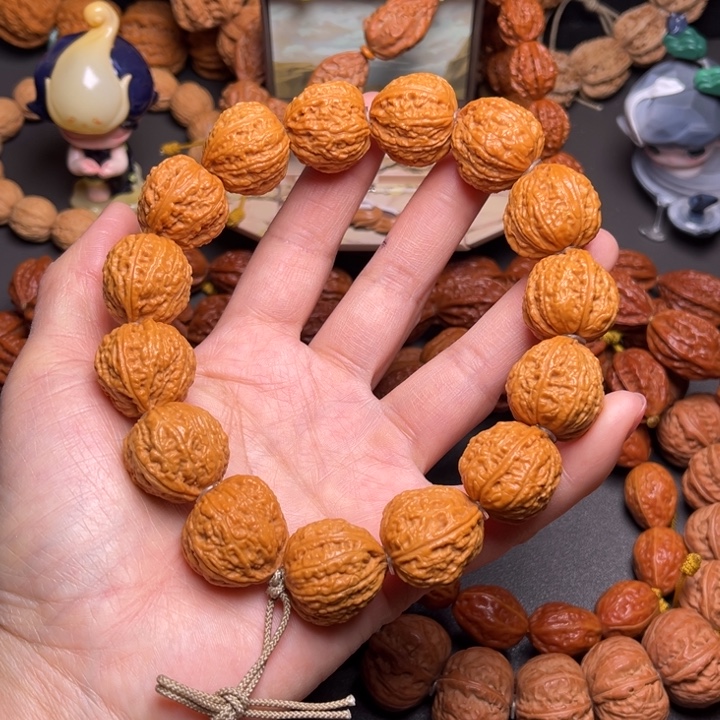 梦***：文玩核桃手串密纹