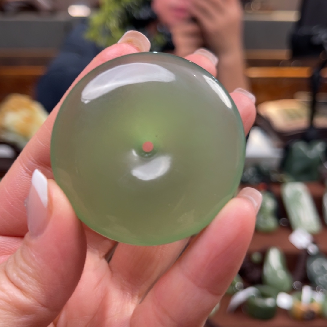 蛇纹石玉挂件未镶嵌