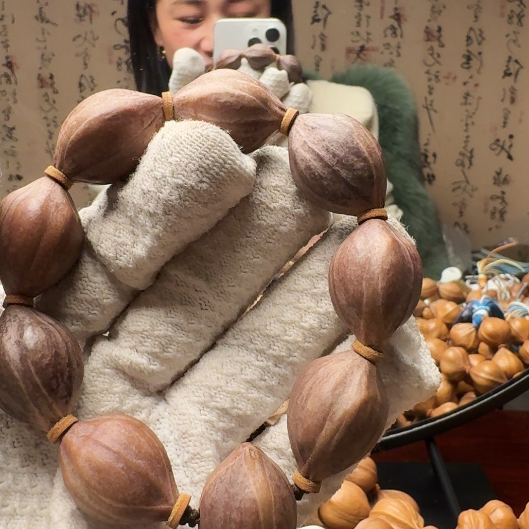 橄榄核把件紫皮核