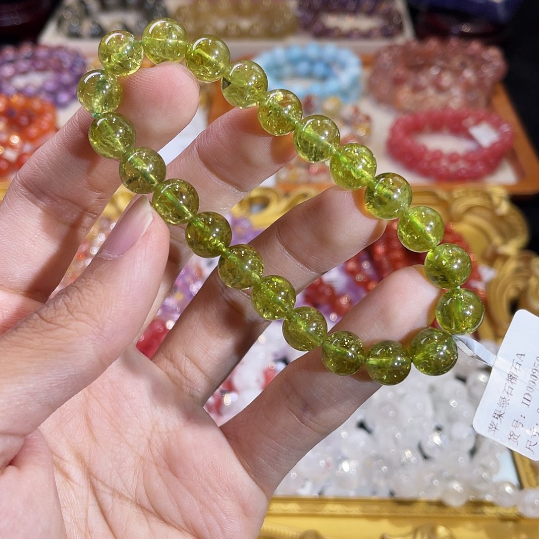 小***小石榴石手链未镶嵌苹果绿石榴石8.8