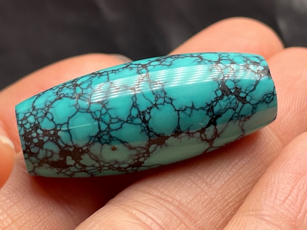 原矿绿松石高瓷网花 桶珠 尺寸13x32mm 克重10.62g 