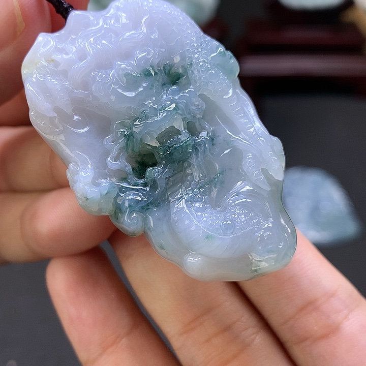 翡翠未镶嵌颈饰天然