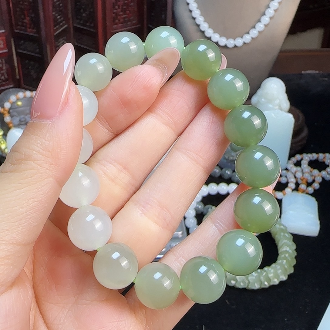 和田玉未镶嵌颈饰定制发货