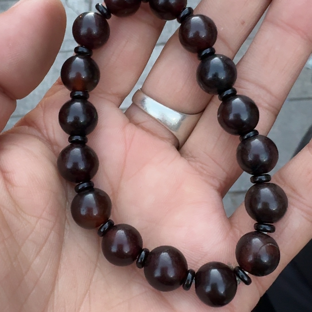 何***阳吊坠柏香籽/百香籽