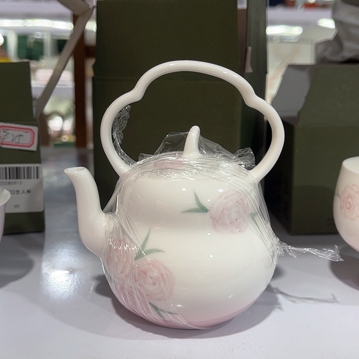 福利待遇多多哦哦哦哦