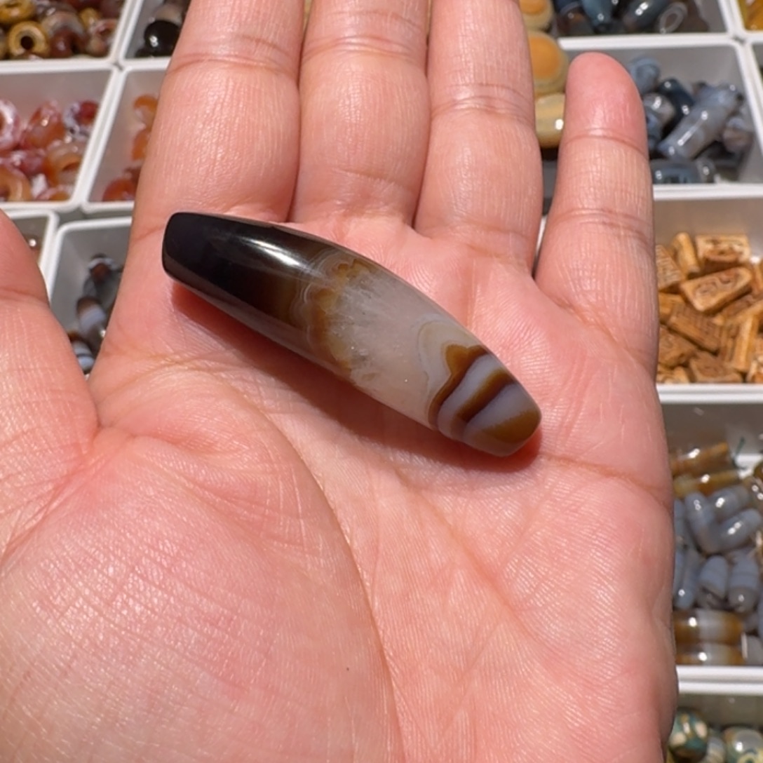 玛瑙/玉髓未镶嵌珠宝半成品