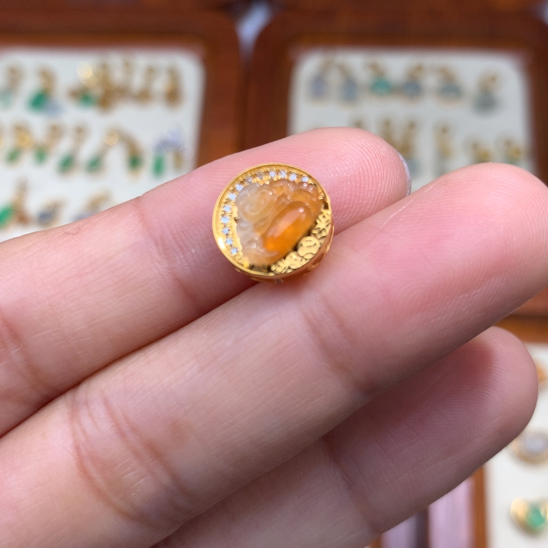 翡翠18K金镶嵌毛衣链佛公