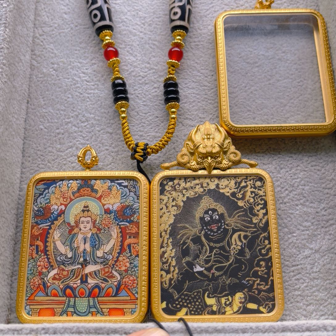 禁***吊坠双面卡定制加绳子