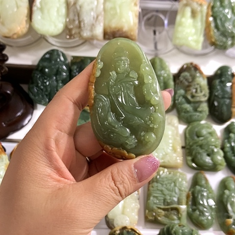 岫岩河磨玉（透闪石质玉）吊坠未镶嵌