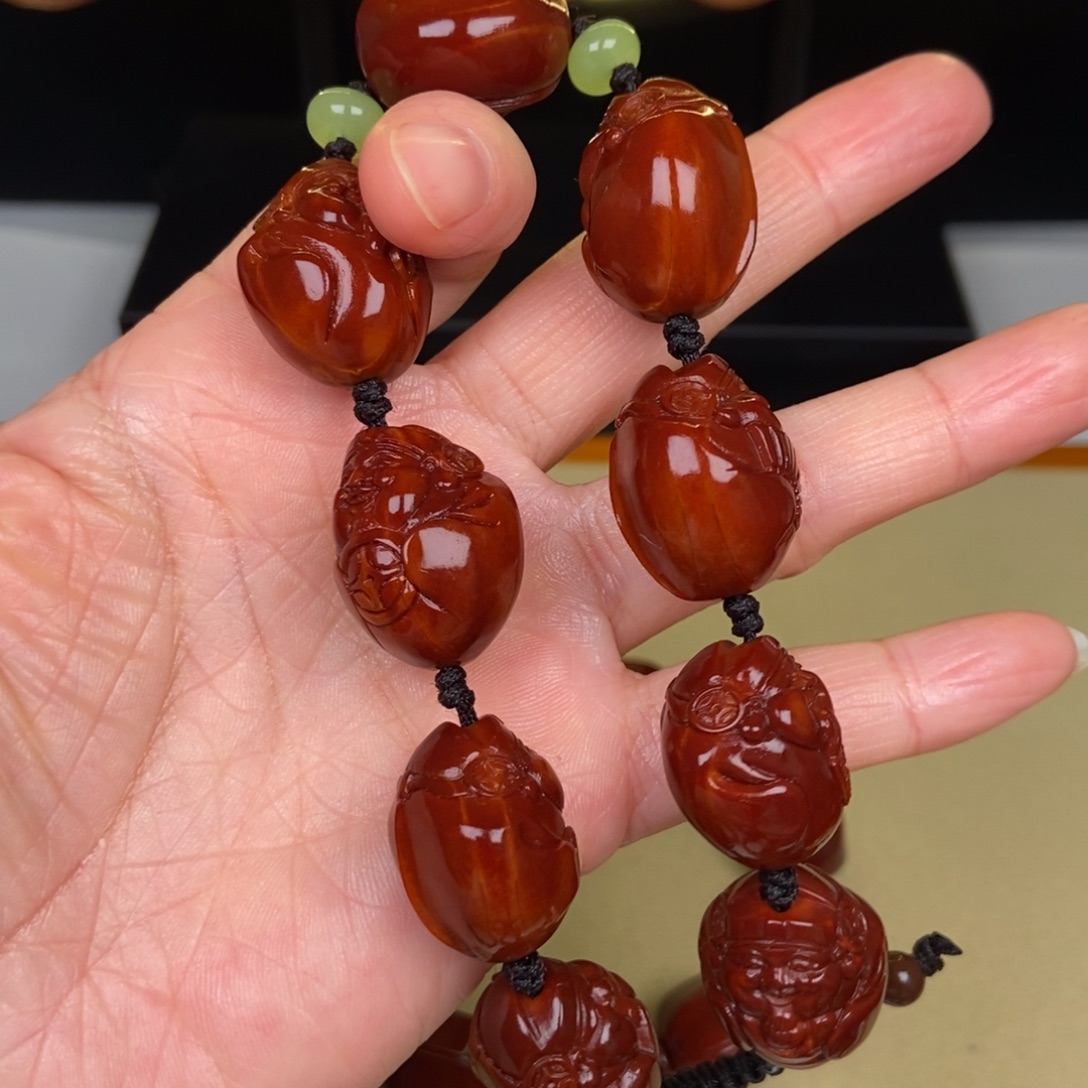 橄榄核吊坠鲨鱼背财神