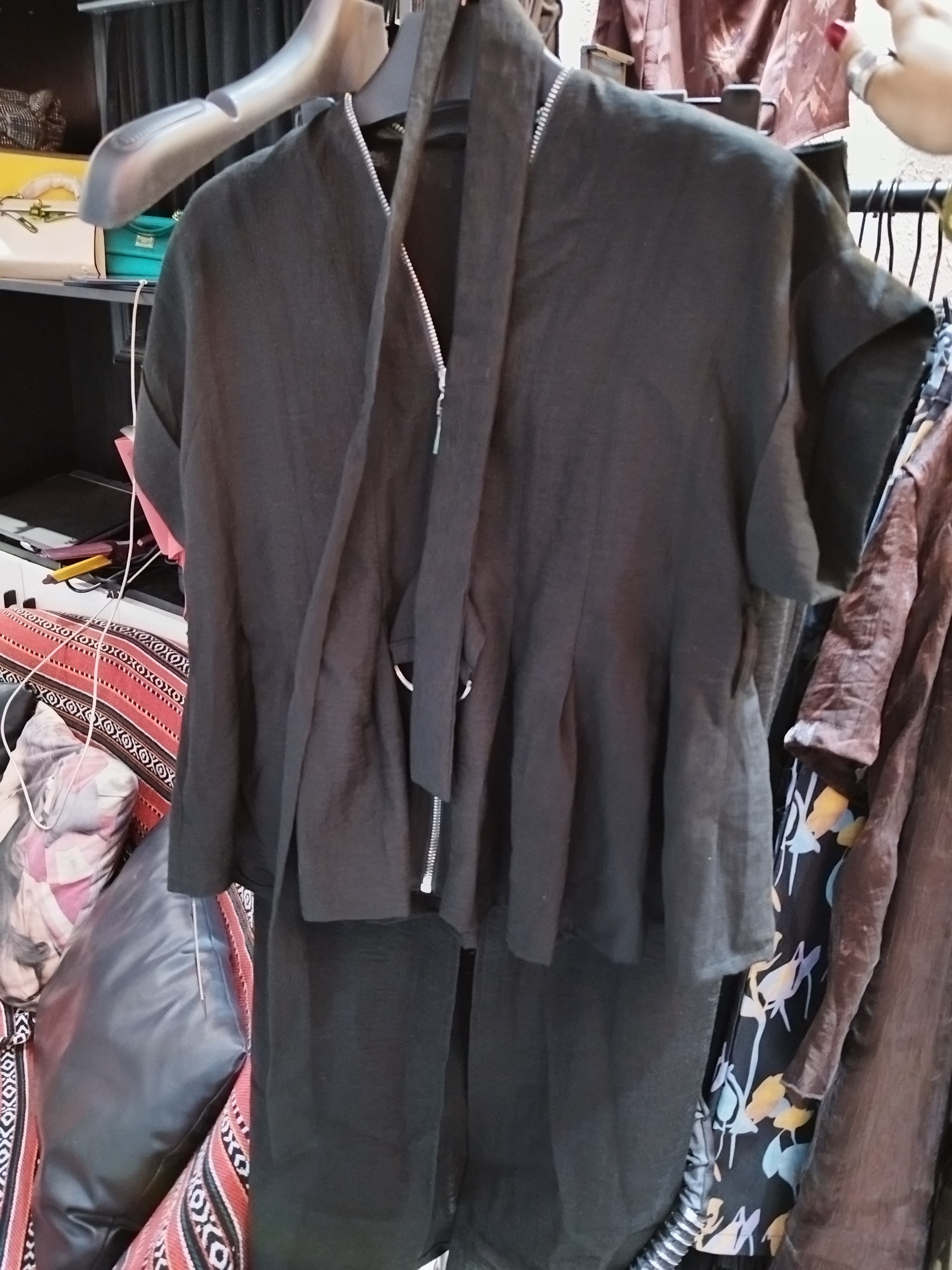 店面四季服装清仓