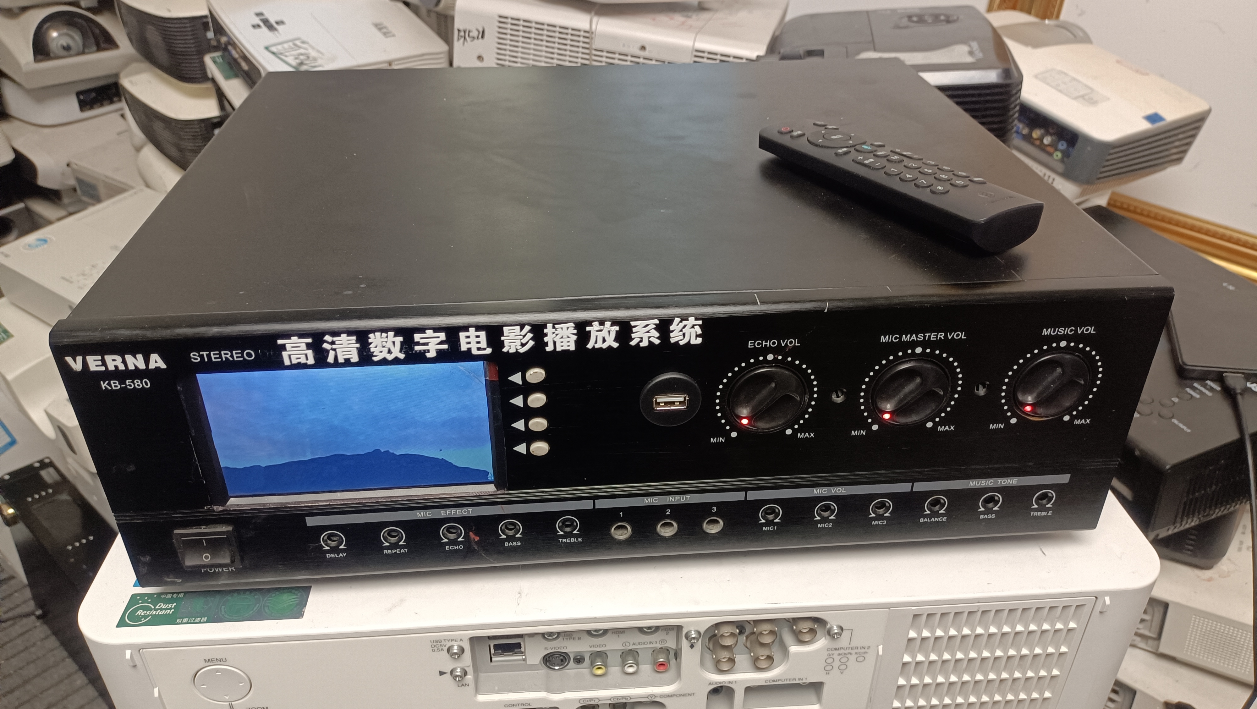 蓝光高清数字电影播放功放一体机（播放器机芯小屏幕全新）