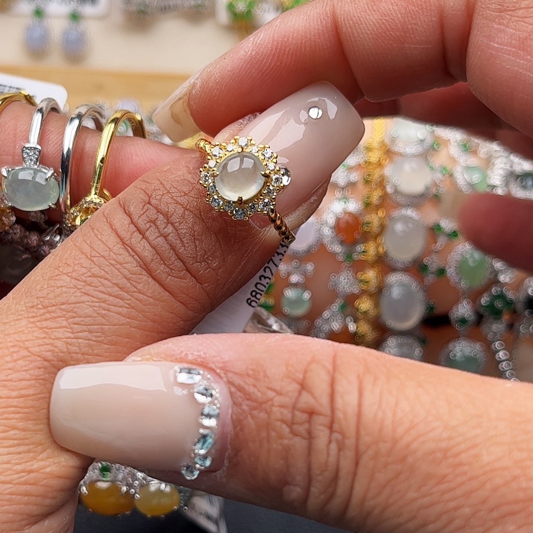 翡翠戒指银S925镶嵌缅甸天然A货翡翠戒指