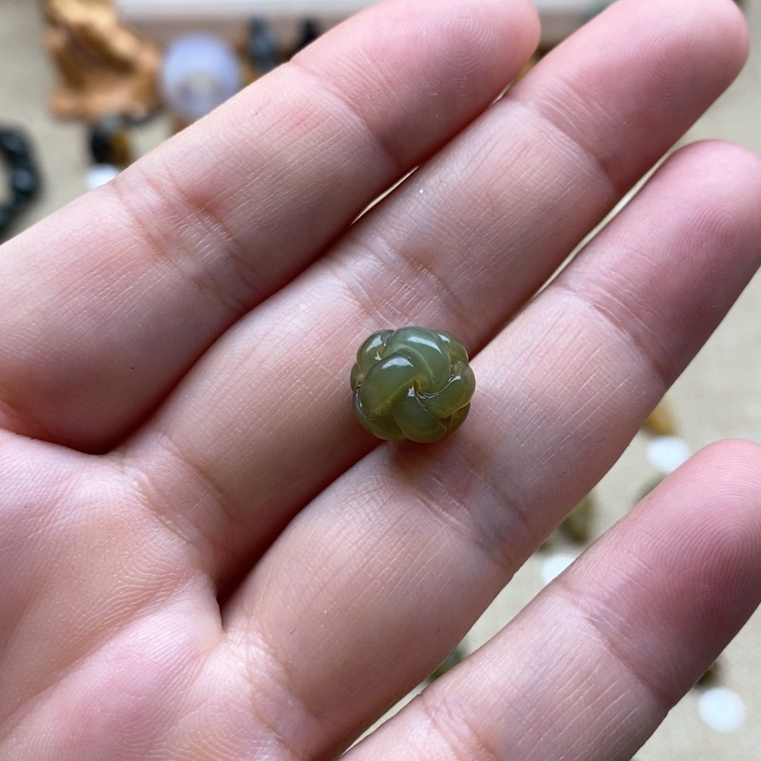 【闪购商品】未镶嵌岫玉配珠婷