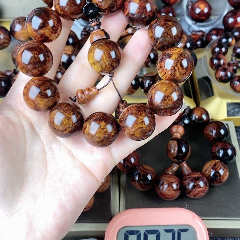 【闪购商品】黄花梨/降香黄檀智****）