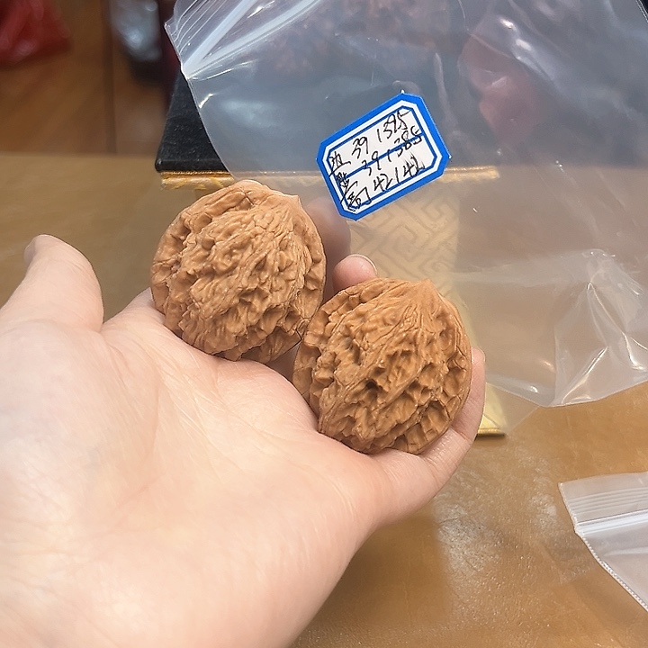 把件文玩核桃麦穗虎头