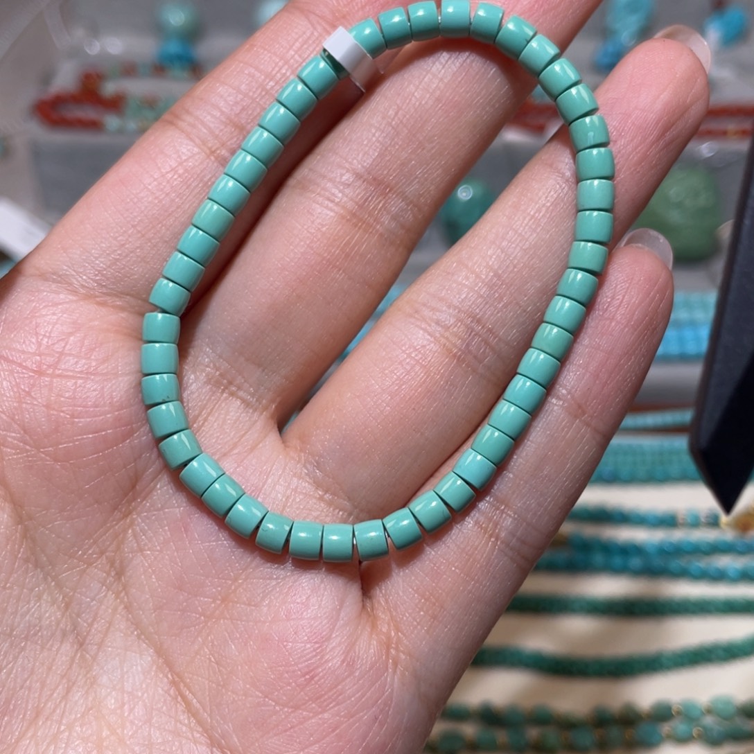 绿松石未镶嵌直切手串