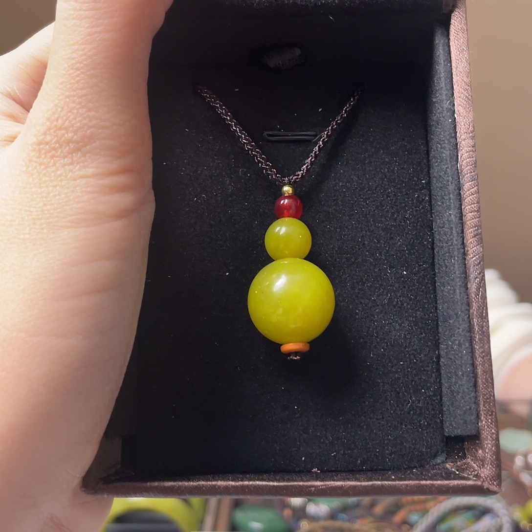 和田玉（糖玉）未镶嵌颈饰