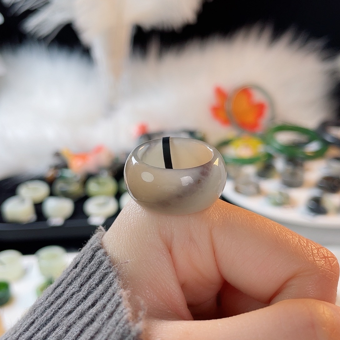 和田玉未镶嵌戒指k23飘紫墩墩18.4mm