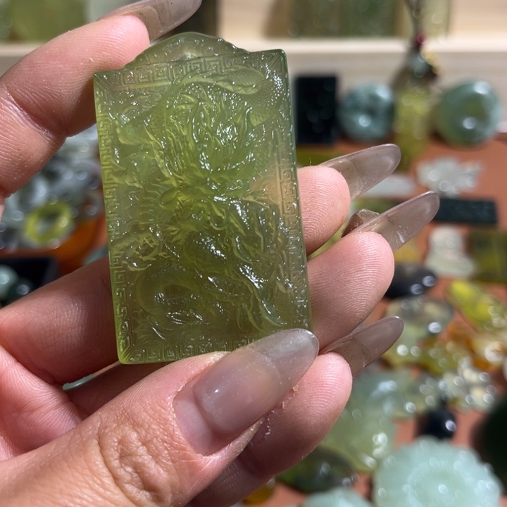 蛇纹石玉合金颈饰