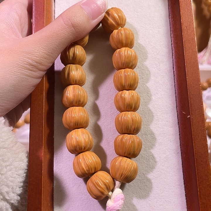 猴头核桃吊坠猴头菠萝蜜手持