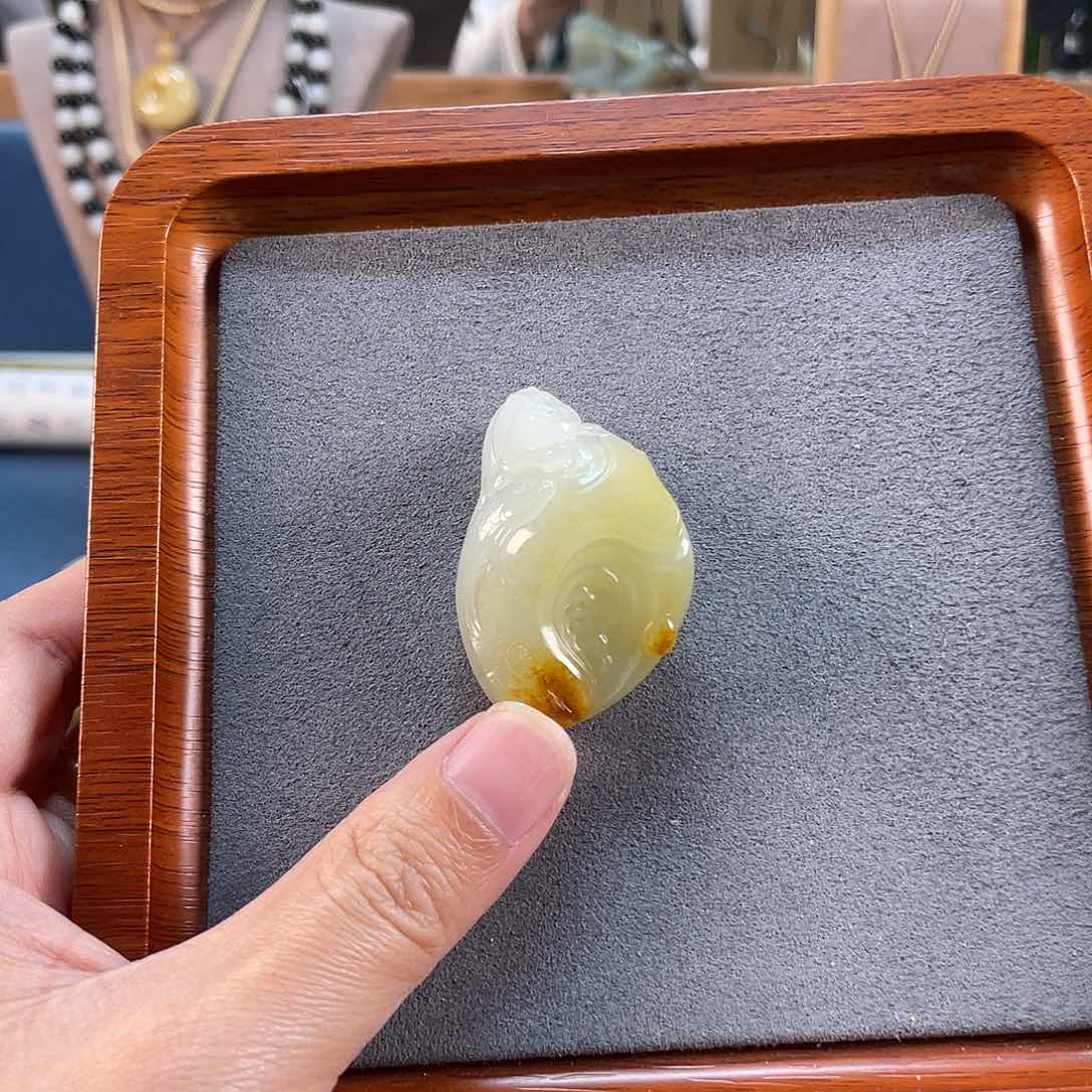 和田玉吊坠(不含链)未镶嵌匿*