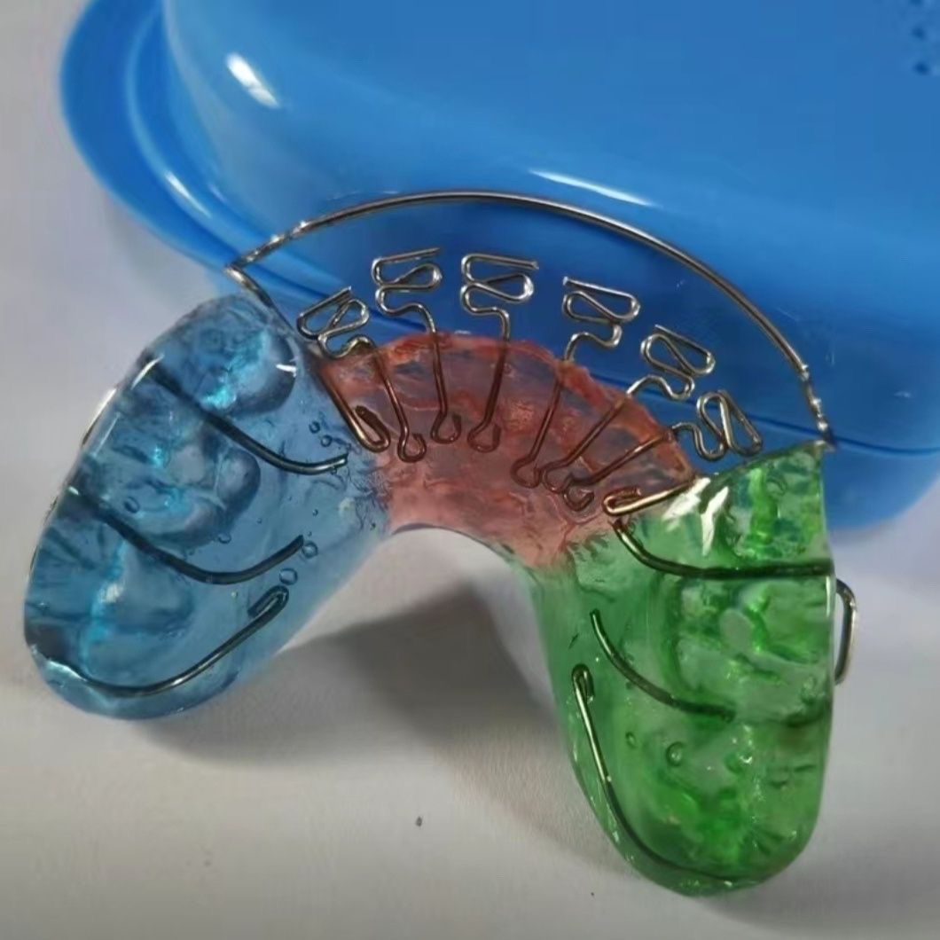 儿童地包天矫正器反颌牙推簧矫正器地包天舌簧颌垫矫治器口腔牙齿