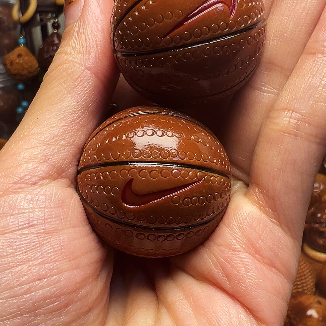 橄榄核吊坠篮球一对