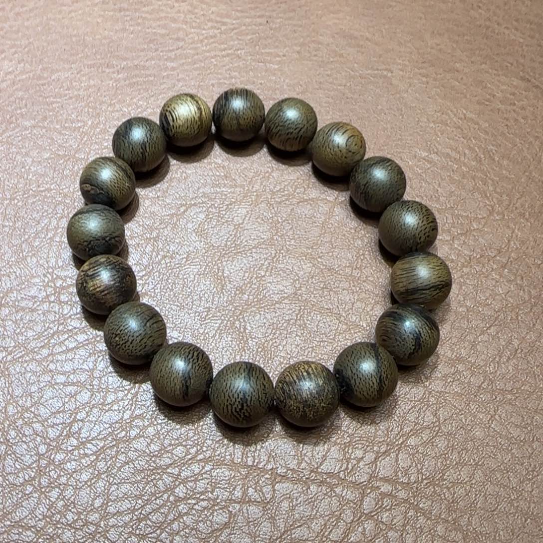 吊坠沉香木可*文莱黑棋1.2八分沉