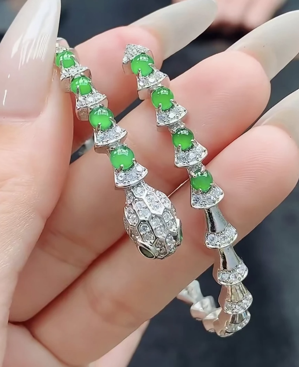 天然A货翡翠蛇镯