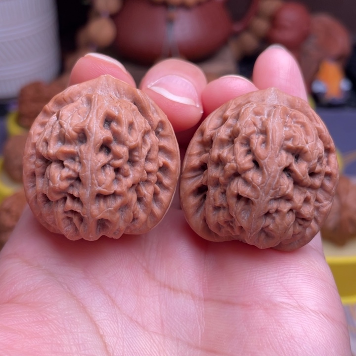 文玩核桃把件红锦鲤35