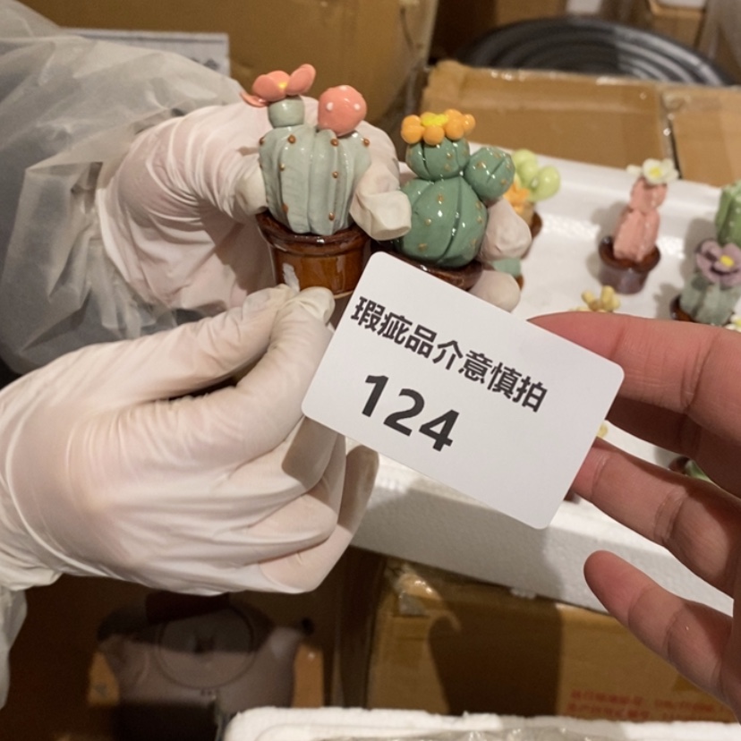 【闪购商品】摆件阿**u陶瓷摆件瑕疵特卖