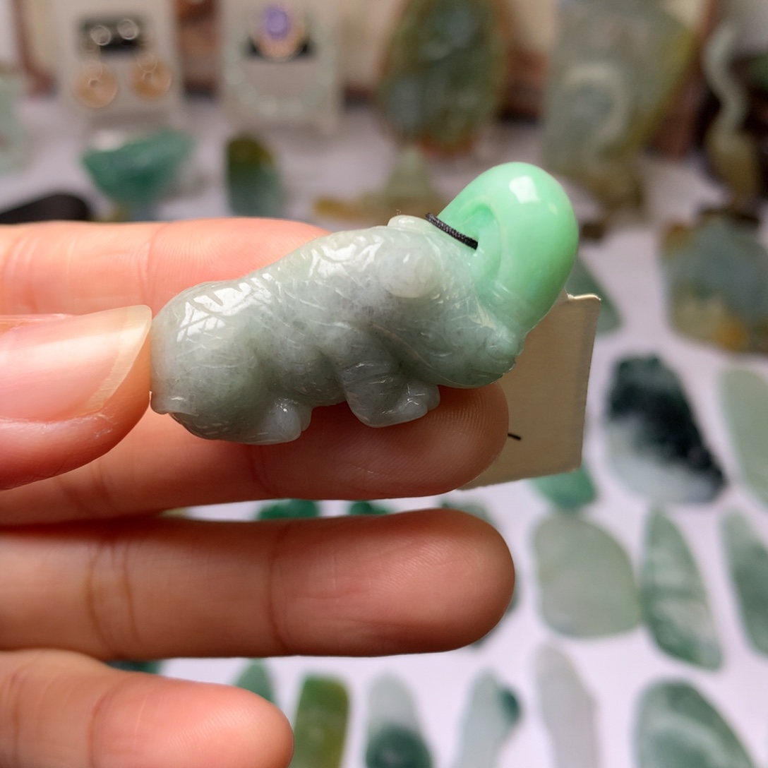 定制翡翠未镶嵌翡翠