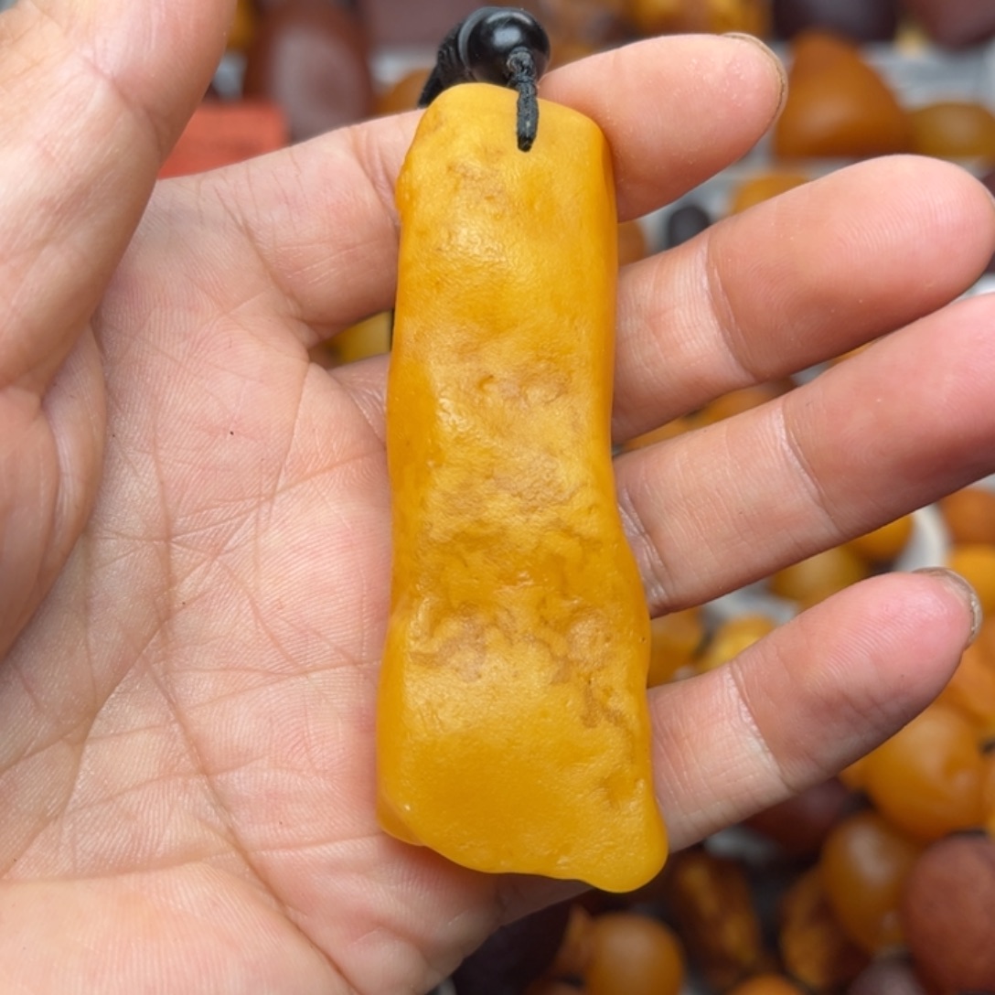 未镶嵌琥珀裸石天然蜜蜡吊坠