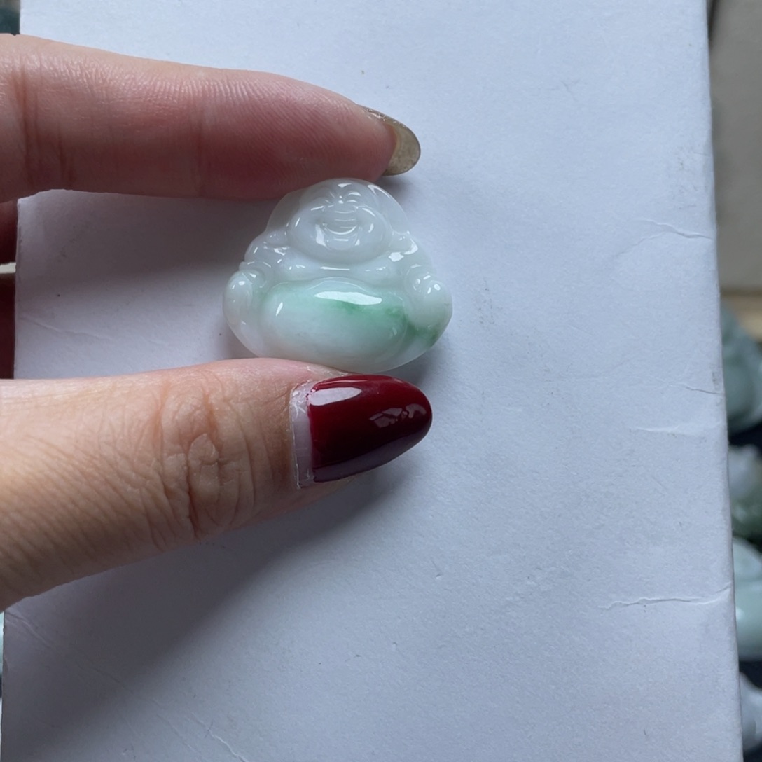 翡翠颈饰未镶嵌知*