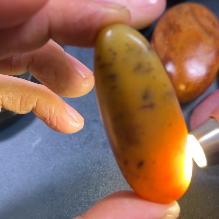 和田玉未镶嵌珠宝奇石