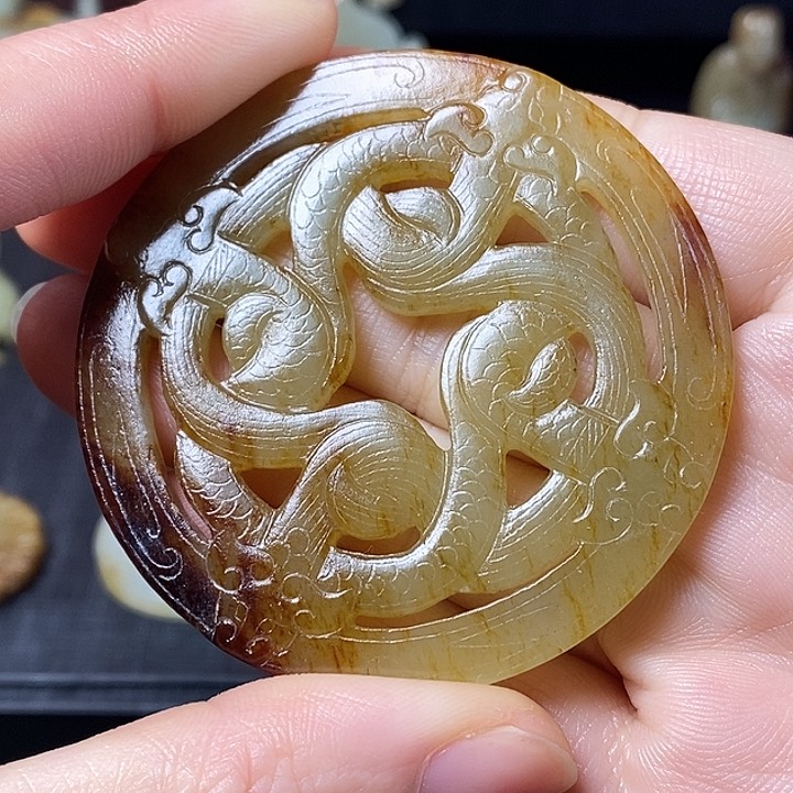 和田玉（糖玉）车挂未镶嵌清**寒