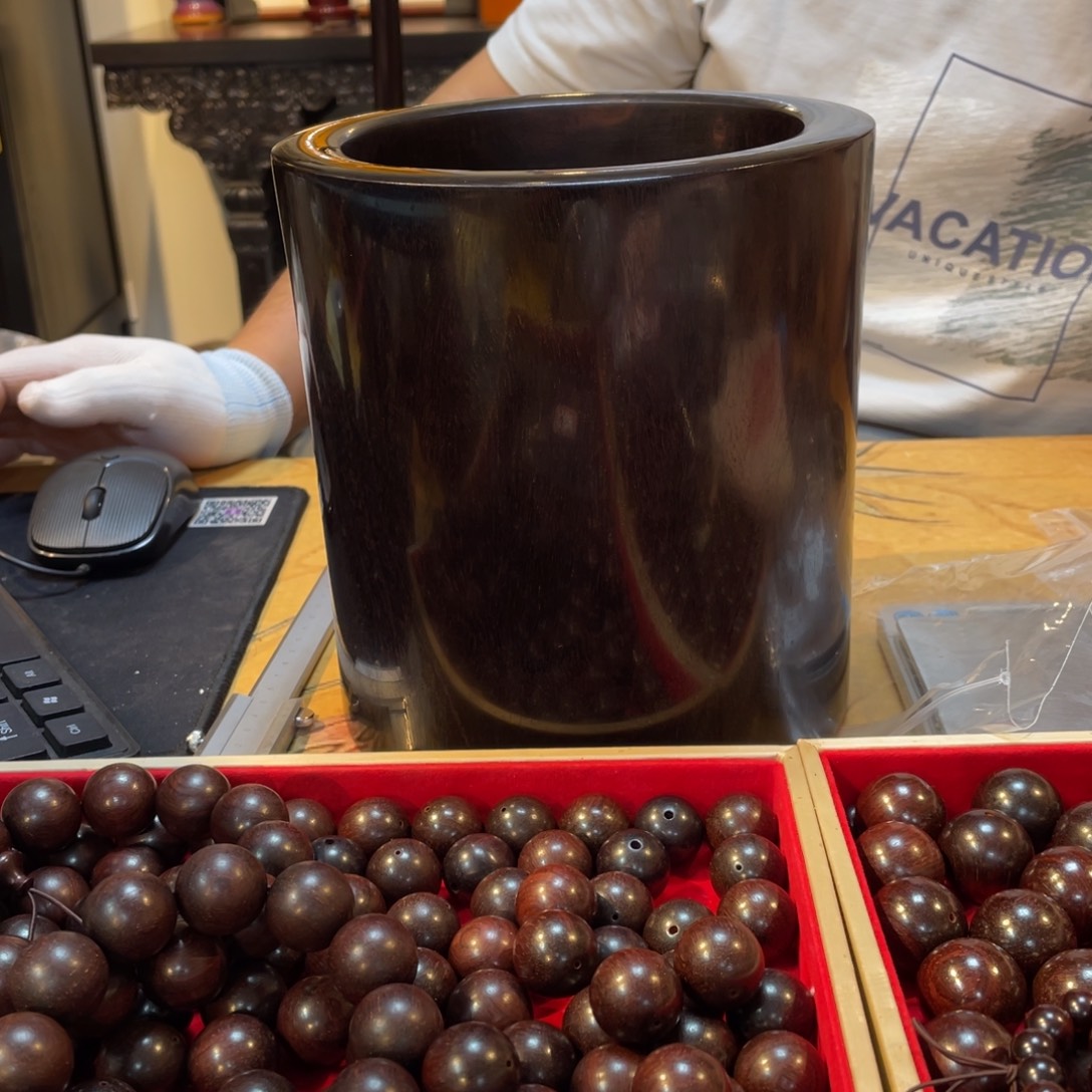 檀香紫檀（小叶紫檀）笔筒满星的