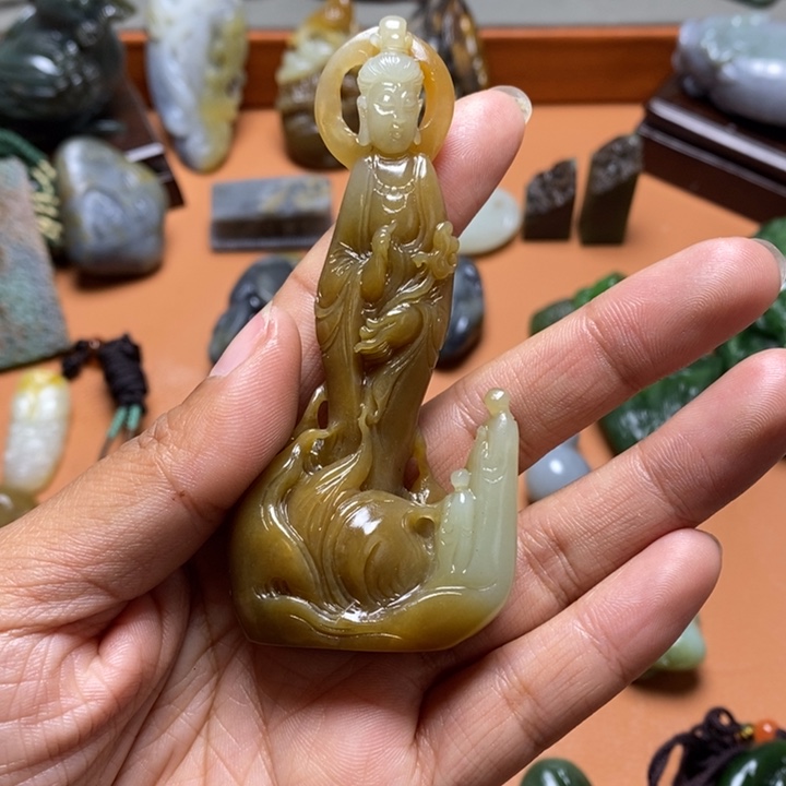 和田玉颈饰未镶嵌