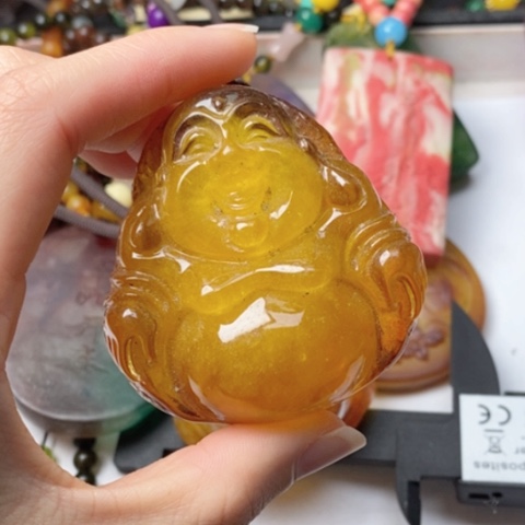 蜜蜡吊坠(赠链)未镶嵌147