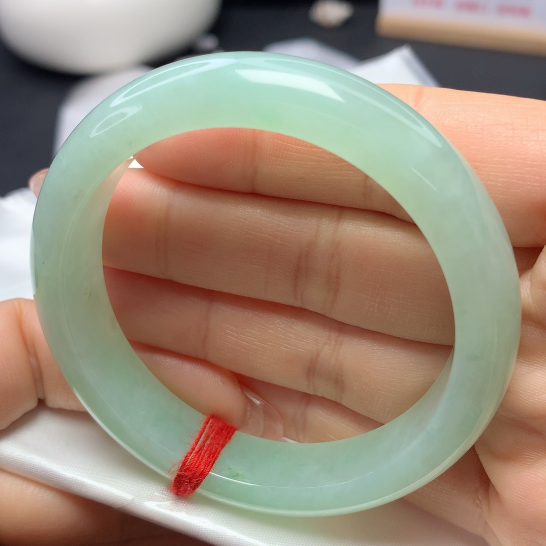 翡翠手镯未镶嵌56565757