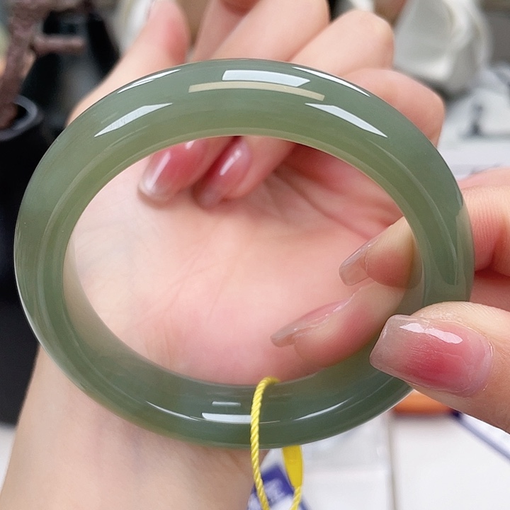 和田玉手镯57未镶嵌