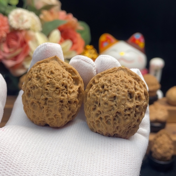 文玩核桃把件云南铁核桃8