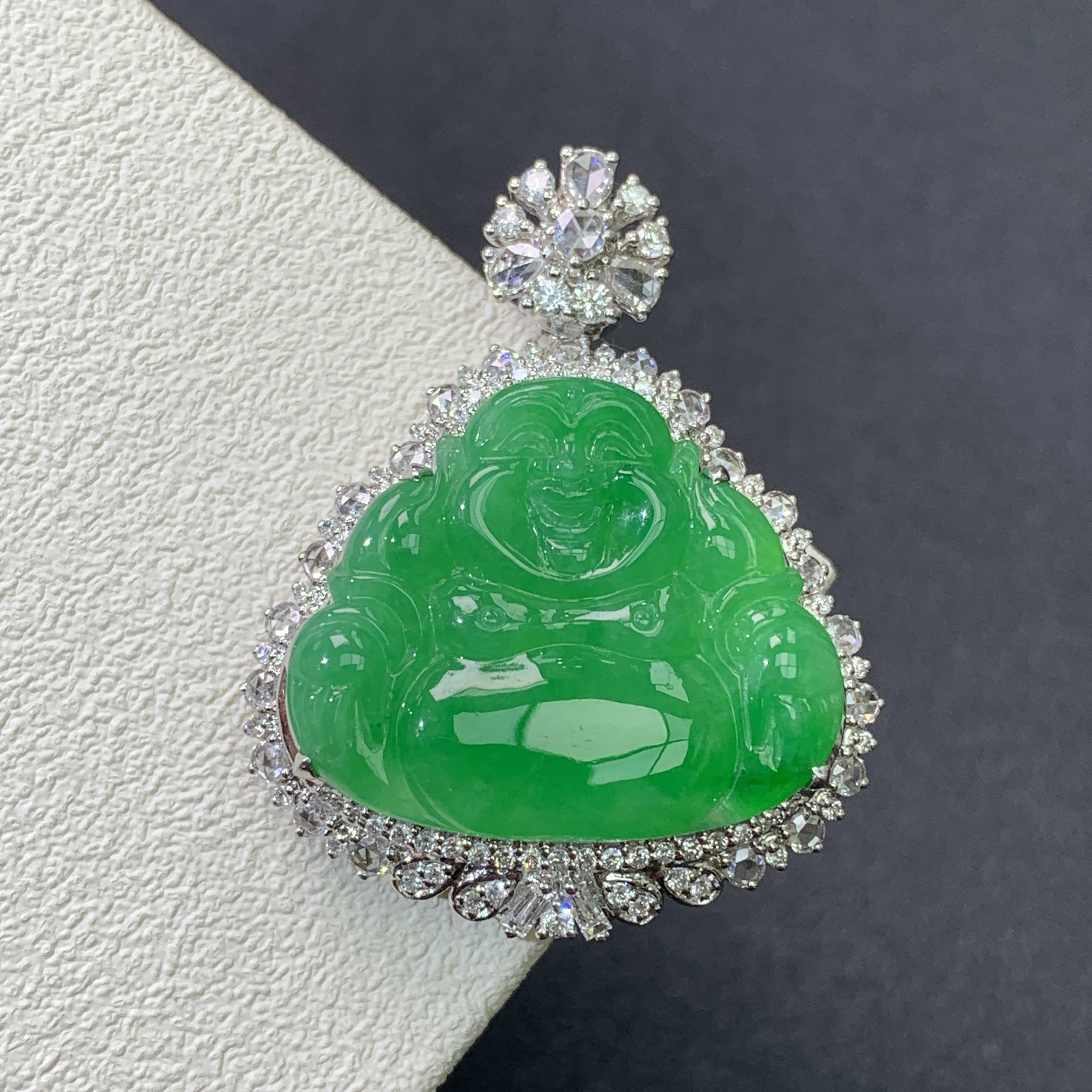 新品推荐·18k金冰阳绿佛公翡翠玉石缅A吊坠豪镶轻奢满绿